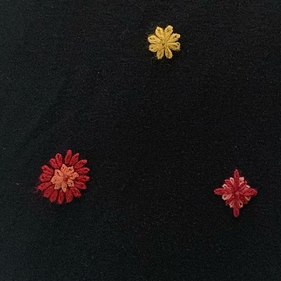 Karin Stevens Sz S Black Wool Blend Tunic Sweater Floral Embroidery Long Sleeve - Picture 3 of 7